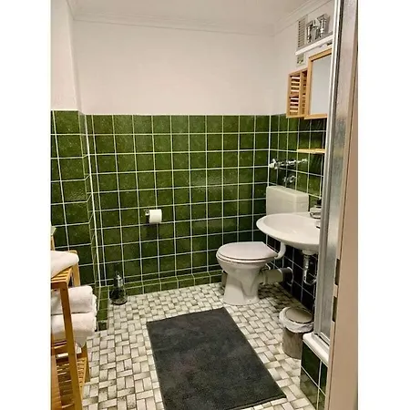 With 1 Bedroom *